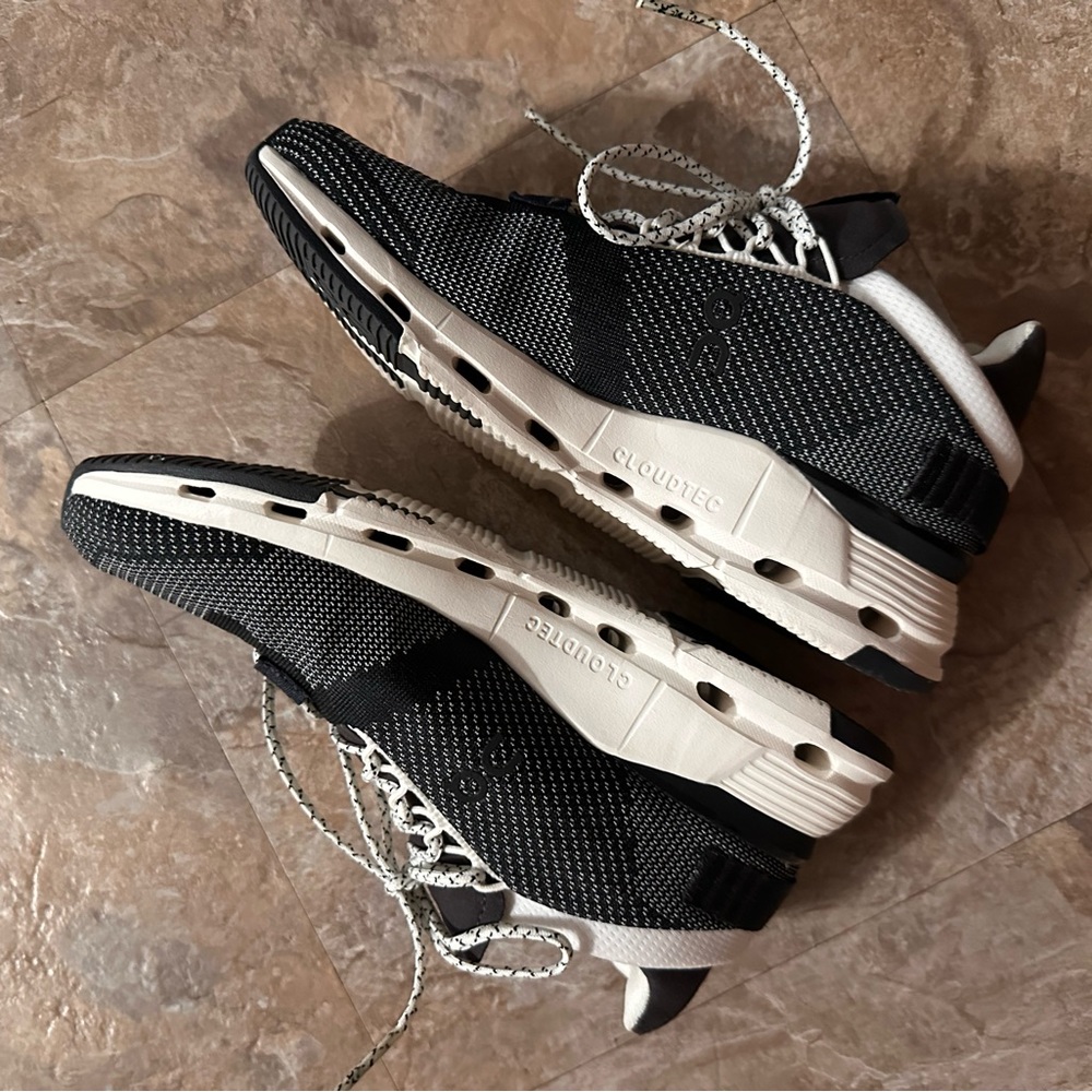 On Cloudnova Running Shoes